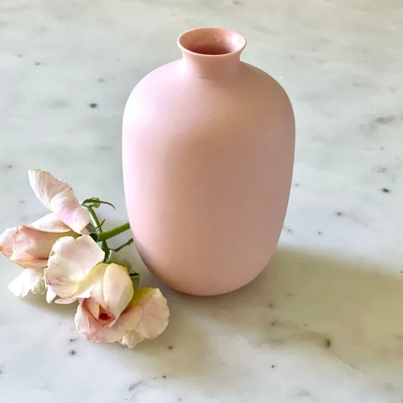 Signed Bo Jia Middle Kingdom Pale Pink Bisque Bud Vase - Picture 1 of 11
